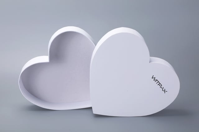 Heart-shaped lift-off lid boxes